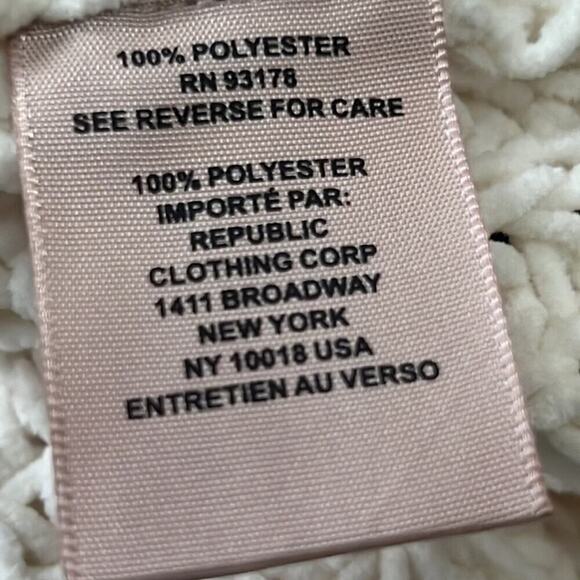 PHILOSOPHY NWT CREAM CABLE KNIT SOFT FLUFFY SWEATER SIZE S/P‎ - Picture 6 of 8